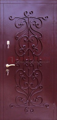 Бордовая металлическая дверь с ковкой ДК-21 в кирпичный дом в Хотьково