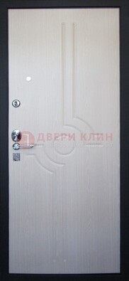 Белая металлическая дверь с МДФ ДМ-172 в квартиру в Хотьково