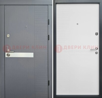Черная металлическая дверь с белой резной МДФ панелью ДМ-215 в Хотьково