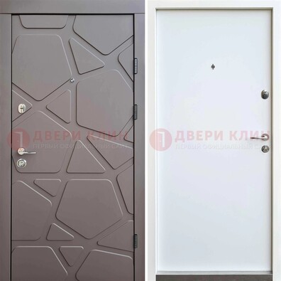 Черная входная дверь с филенчатой МДФ ДМ-216 в Хотьково