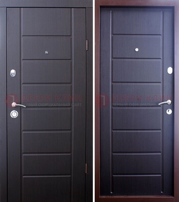 Черная филенчатая входная дверь со светлой МДФ ДМ-226 в Хотьково