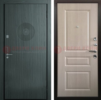 Темная железная дверь с МДФ панелями в квартиру ДМ-389 в Хотьково