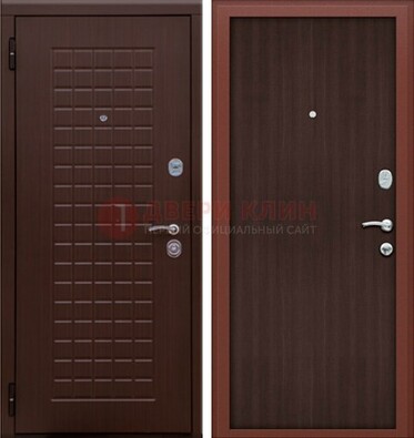 Коричневая металлическая дверь с МДФ ДМ-78 в квартиру в Хотьково