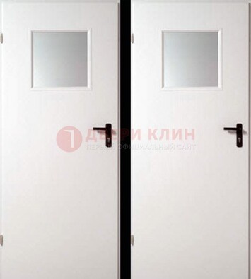 Белая железная противопожарная дверь с декоративной вставкой ДПП-6 в Челябинске