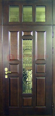 Парадная дверь со стеклянными вставками и ковкой ДПР-1 в офисное здание в Хотьково