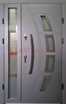 Серая железная дверь для дома со стеклом ДС-17 в Хотьково
