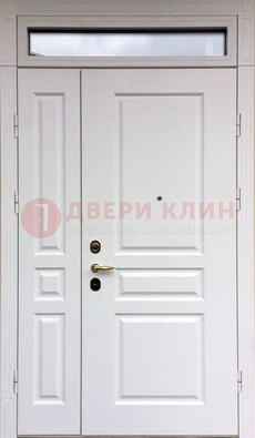 Белая двухстворчатая металлическая дверь со стеклом ДС-63 в Хотьково