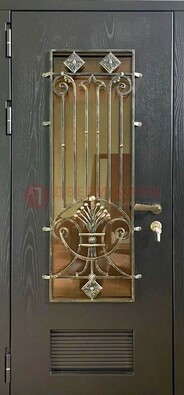 Одностворчатая железная дверь со стеклом и ковкой для дома ДСК-101 в Омске
