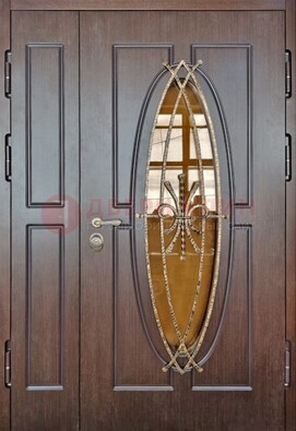 Полуторная металлическая дверь со стеклом и ковкой ДСК-108 в Тольятти