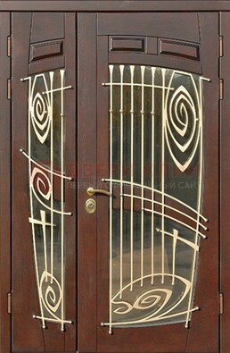 Коричневая железная дверь с большим стеклом и ковкой ДСК-203 в Хотьково