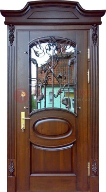 Классическая стальная дверь с Виноритом со стеклом и ковкой ДСК-208 в Голицино