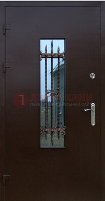 Надежная металлическая дверь со стеклом и ковкой ДСК-47 в Хотьково