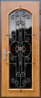 Морозостойкая дверь со стеклом темного цвета и ковкой ДСК-63 в Хотьково