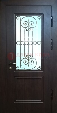Железная дверь со стеклом и ковкой ДСК-65 для общественных зданий в Кашире