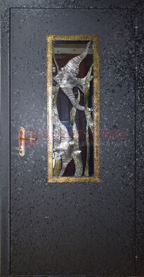 Металлическая дверь со стеклом и ковкой ДСК-82 для крыльца в Хотьково