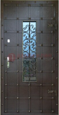 Стальная дверь со стеклом и ковкой ДСК-84 с утеплением в Хотьково