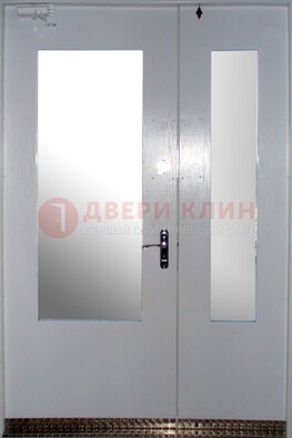 Белая  тамбурная дверь со стеклянными вставками ДТМ-18 В Ижевске