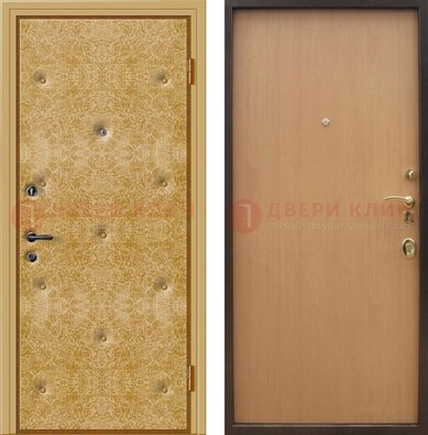 Светлая металлическая дверь с винилискожей ДВ-34 в Хотьково