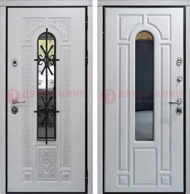 Белая стальная дверь с виноритом и ковкой снаружи ДВТ-197 в Хотьково