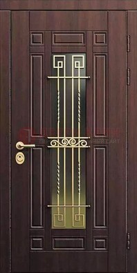 Уличная коричневая дверь с виноритом и панелью Тисненый орех ДВТ-95 в Хотьково